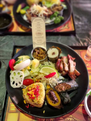 Indigenous cuisine at Month of Autumn Restaurant, Sandimen, Taiwan